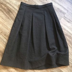 2/$20 Gorgeous Midi Skirt with Pockets!
